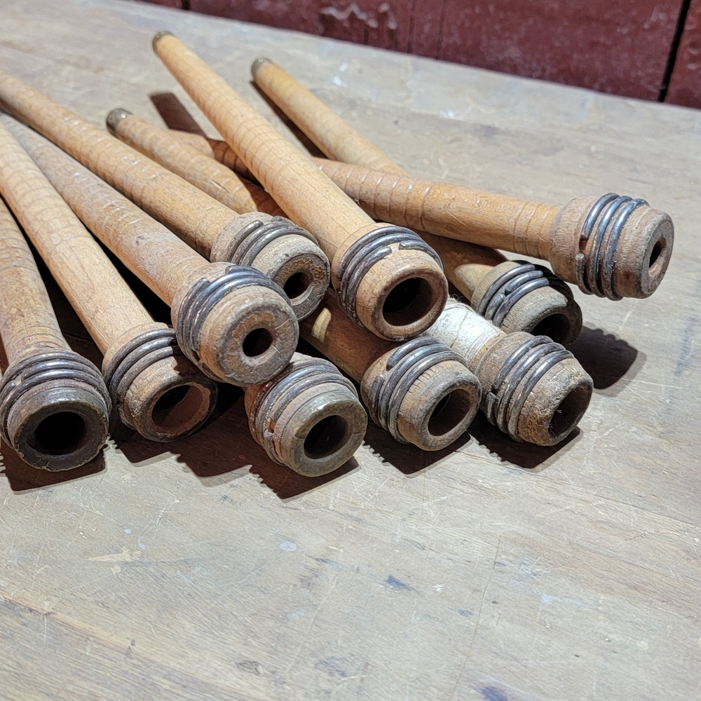 Bundle Lot Of 10 Vintage Wooden Quill Bobbins - Textile Mill - Sewing - Thread - Picture 5 of 5